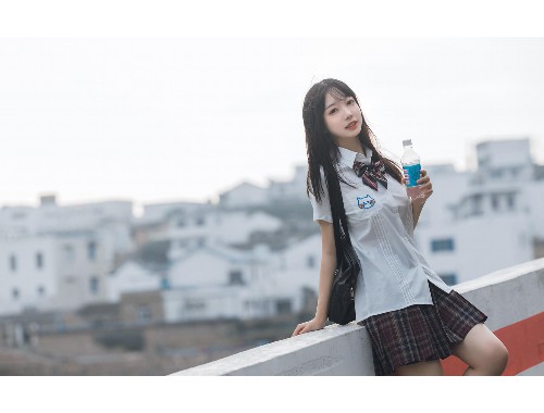 与妈妈朋友的儿子相关的多维度分析