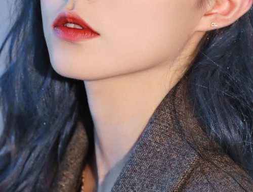 妈妈的朋友6完整视频：背景、释义、策略与风险